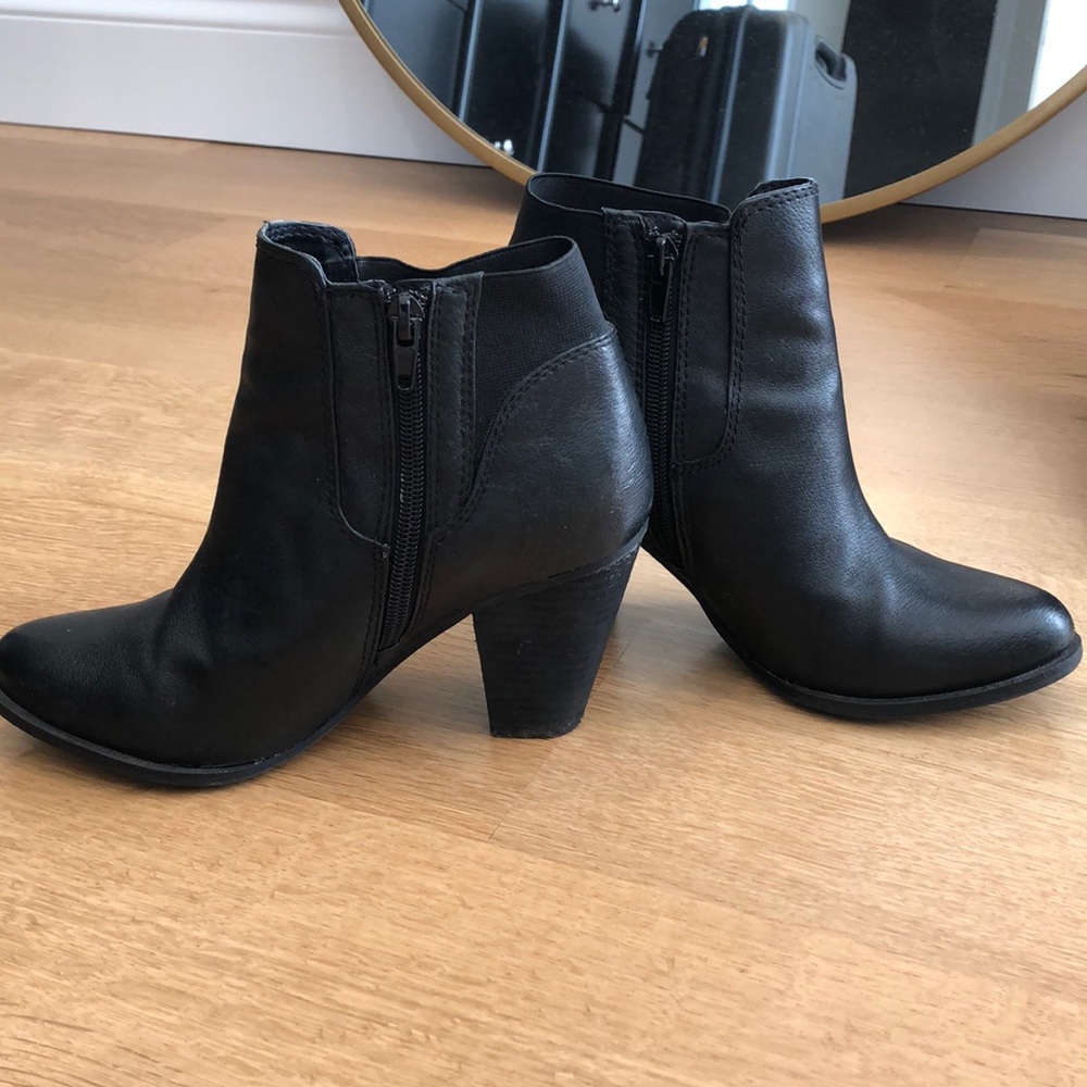 Steven by Steve Madden Leather Ankle Booties, (6)